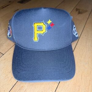 Pittsburgh Pirates Black and Gray Logo Baseball Cap